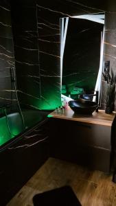 Pod 27- Klimatyzacja,wanna z hydromasażem,garaż