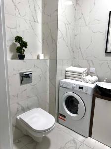 Apartment A106 by Real Apartment