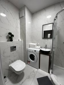 Apartment A106 by Real Apartment