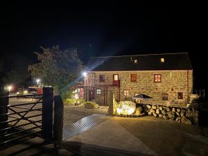 Wee Henrys Barn