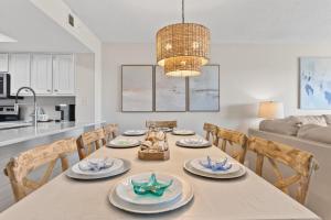 Gulf Dunes 116 - Oceanfront - Remodeled - Free Beach Svc - Tennis&Pickleball!