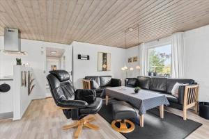 0168-Romo-Julianehab-14