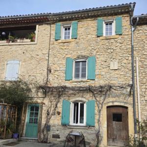 Appartement Gîte dEtape Vitrolles en Luberon