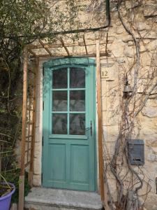 Appartement Gîte dEtape Vitrolles en Luberon