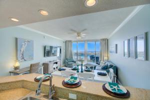 Waters Edge 111 - Ground Floor - Beach Front - Steps to Pool and Sand - Free Beach Svc