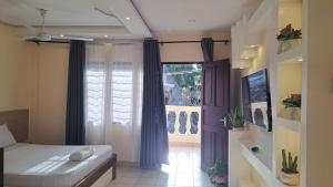 Diani Executive Studio, Blue Swallow