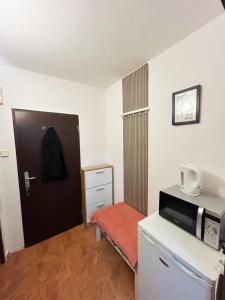 Cozy Apartment next to the train station and near the city center