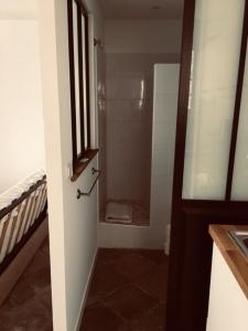 Studio calme avec parking