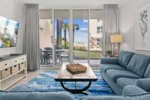 Waterscape B105 - Free Beach Service & Gulf Views!