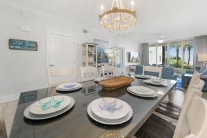 Waterscape B105 - Free Beach Service & Gulf Views!