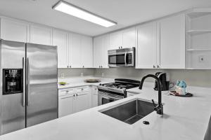 Waterscape B320 - Pool Views - Lazy River - Free Beach Service