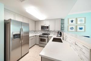 Waterscape B228 - Ground Floor - Walk Right Out to the Pool! - Free Beach Service