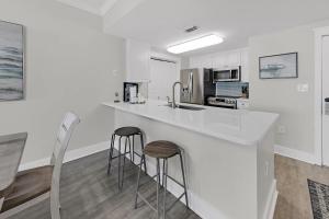 Waterscape B307 - Gulf Views - Lazy River - Free Beach Service