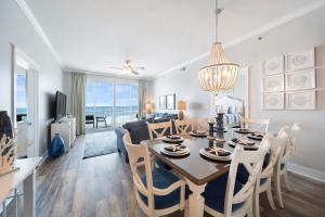 Waterscape B601 - Penthouse with Million Dollar Views - Free Premium Beach Service