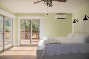 Buckeye Basecamp-40 Private, Pet Friendly Acres!