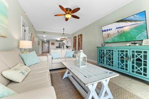 Waterscape C202 - Ground Floor - Handicap Accessible - Walk Right Out to the Pool!!