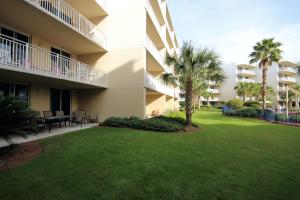 Waterscape C205 - Ground Level Walk Out to Water Oasis - Free Beach Service