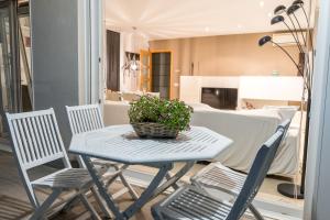 Montserrat Apartment