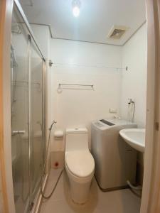 Light Residence Condo with Balcony and Pool View