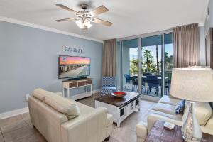 Waterscape C306 - Overlooks Pool and Splash Pad - Free Beach Service