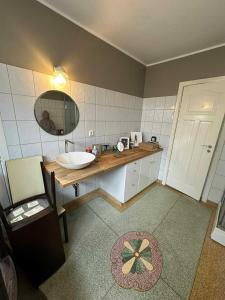 Downtown Villa - Embassy Quarter