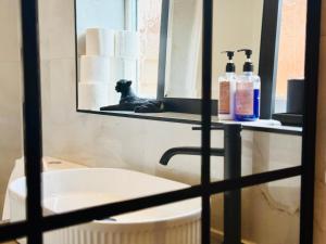 Stylish 2BR - Sleeps 6 - Central Stourbridge Gem