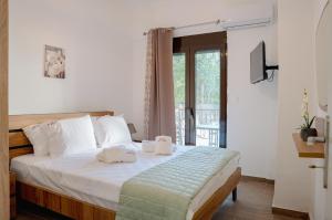 Central Pearl Thessaloniki Private Parking & Metro