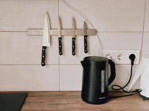 Portside studio, free parking, self check-in