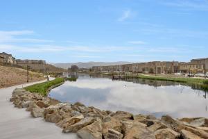 Luxury Oasis Resort Pool&Spa Fitness Arcade