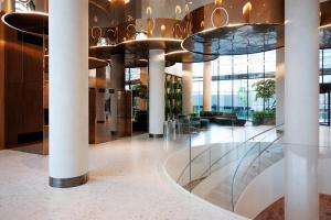 Skyline Suite - Danube-View Balcony & Pool