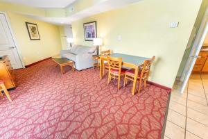 New Bay View Resort,Great Location,Boardwalk,Pools