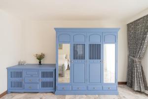 Villa Melita 5 bedrooms, hillside location with pool and seaview