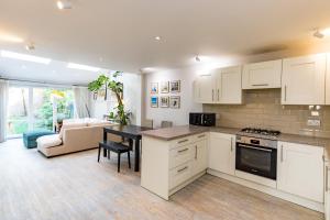 Beautiful Earlsfield apartment with garden