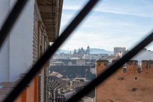 Piso Arco de Elvira Plaza del Triunfo