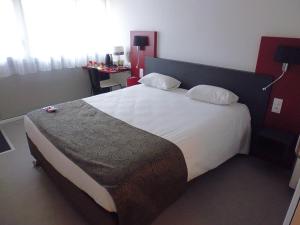 Hotels Brit Hotel Mayenne : Chambre Double