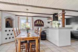 BV224-Blavand-Horns-Rev-11