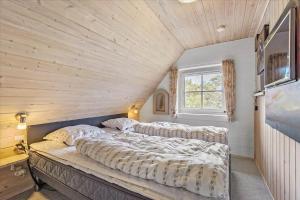 BV224-Blavand-Horns-Rev-11