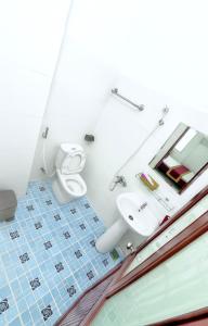 Thiên Thanh Hotel - sát bãi sau, tháp Tam Thắng