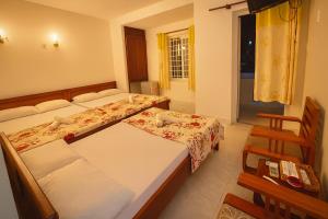 Thiên Thanh Hotel - sát bãi sau, tháp Tam Thắng