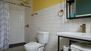 3rd Floor Takeover Right on Calle Loíza 4 Units Walk to Ocean Park
