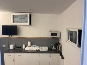 Estudios kylie y Evelyn