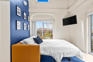 Emerald City Penthouse