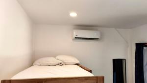 Dream House, live the Island!