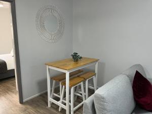 Lamberts Beach Awaits with Wifi