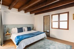 17th Century “Casa de la Virgen” | 5Beds + Parking