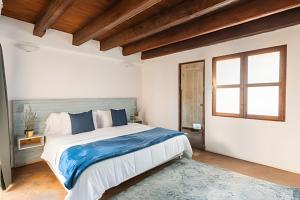 17th Century “Casa de la Virgen” | 5Beds + Parking