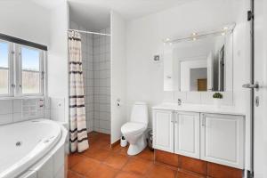 BV298-Blavand-Horns-Bjerge-3-81