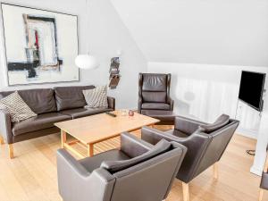 1285-Romo-Gulirisvej-285