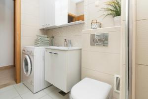 Apartments with swimming pool Kastel Stafilic, Kastela - 24312