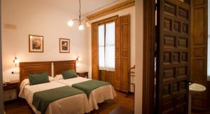 Hospedería Real Casona la Beltraneja